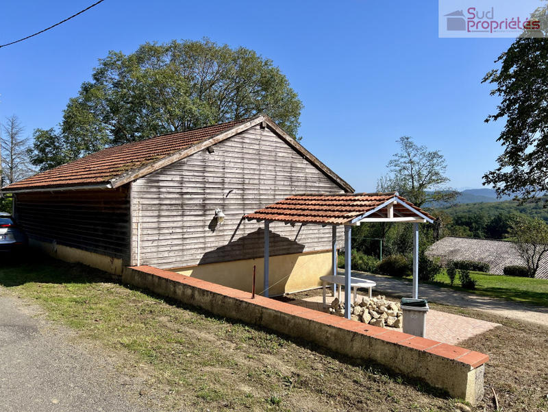 Maison - 306 m² - 8 pièces