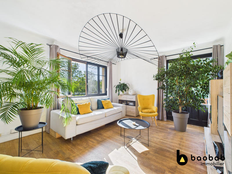 Appartement - 83 m² - 3 pièces