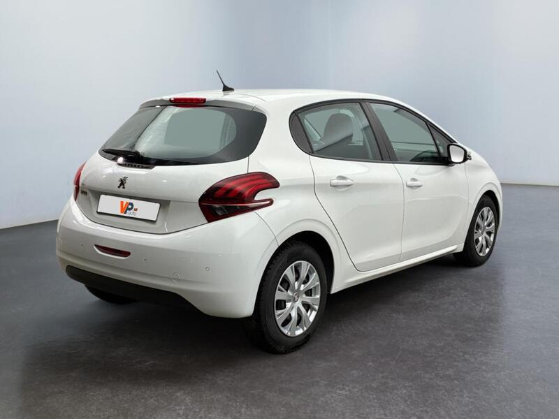 Peugeot 208 affaire Puretech 82 s&amp;S Bvm5 Premium Pack