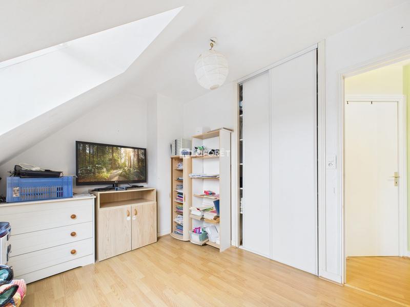 Maison - 142 m² - 6 pièces