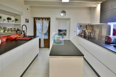 Ferme - 270 m² - 8 pièces