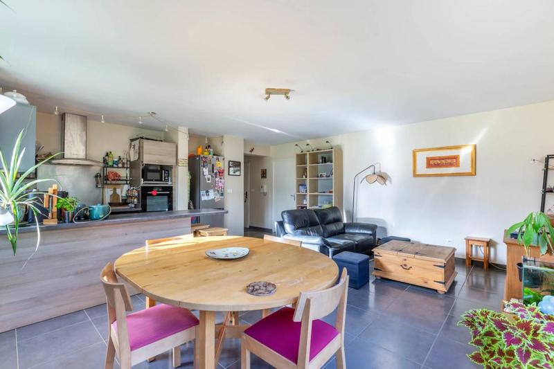 Appartement - 84 m² - 4 pièces