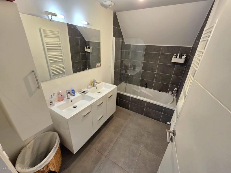 Maison contemporaine - 113 m² - 6 pièces