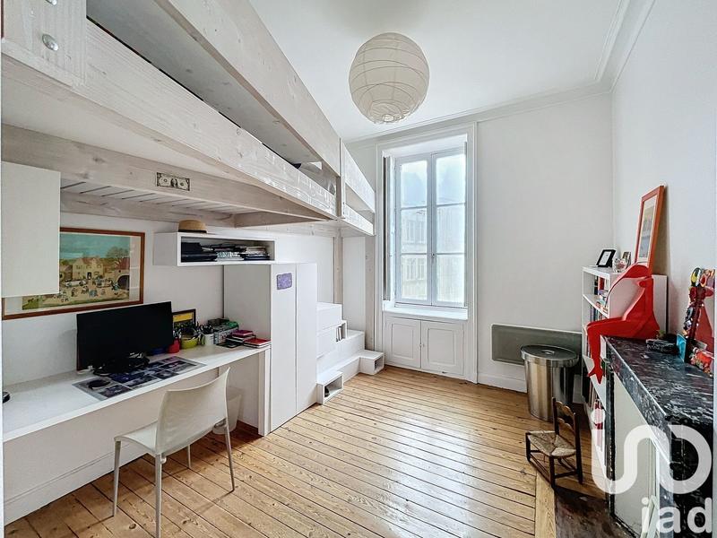 Appartement - 120 m² - 5 pièces