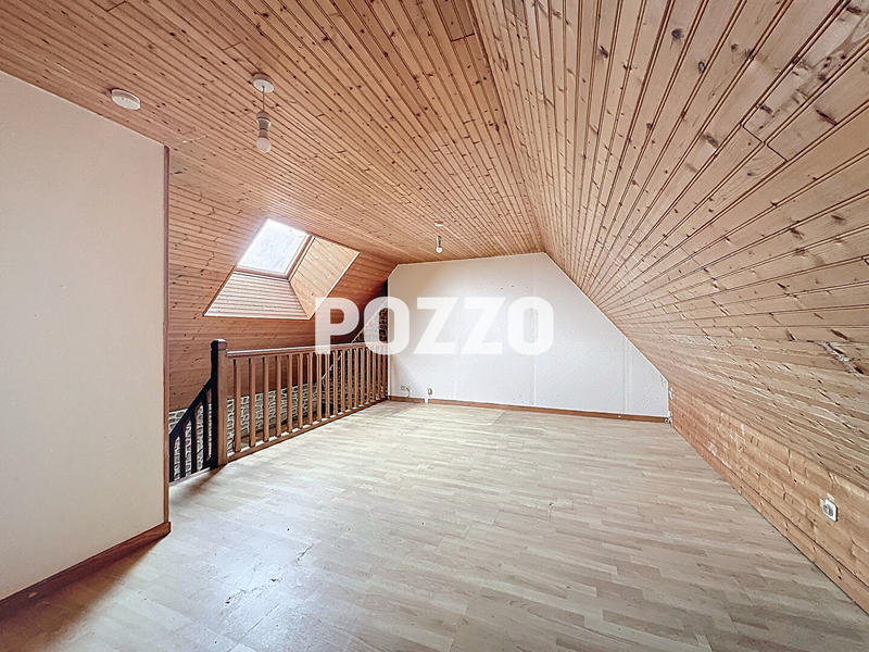 Maison - 104 m² - 5 pièces