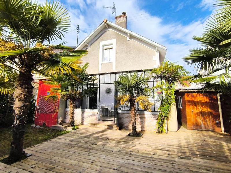 Maison - 137 m² - 5 pièces