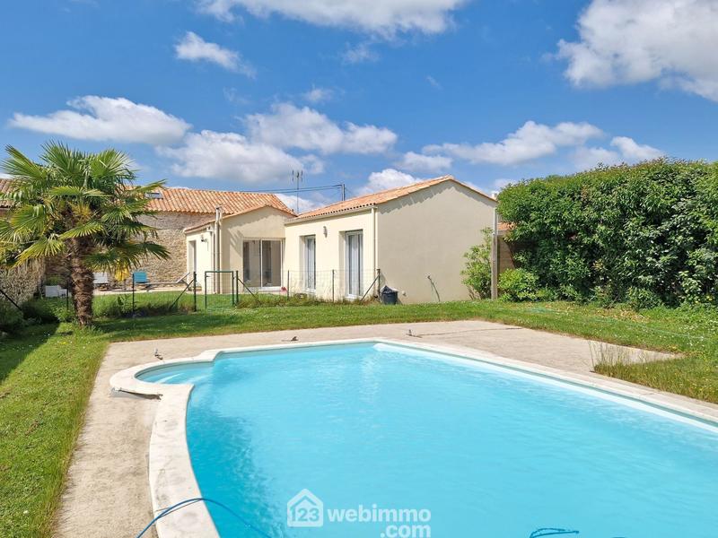 Maison - 140 m² - 5 pièces