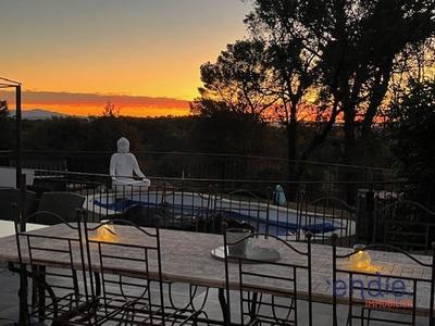 Maison - 146 m² - 6 pièces