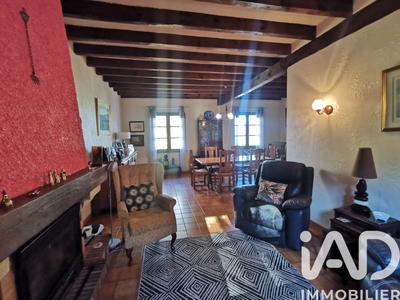 Maison - 135 m² - 6 pièces