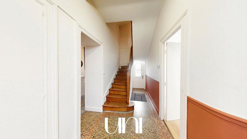 Maison - 149 m² - 8 pièces