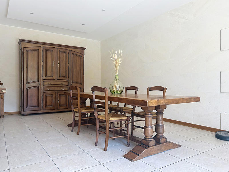 Maison - 300 m² - 7 pièces