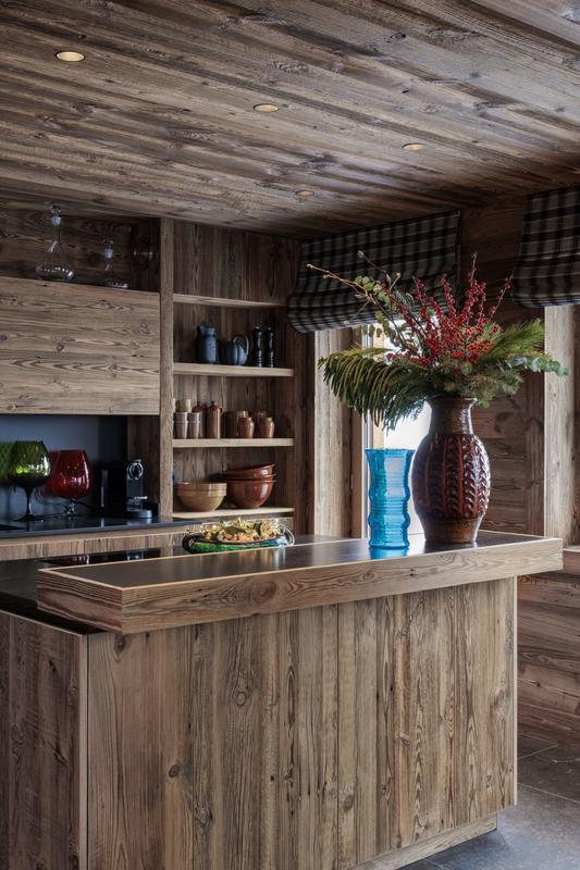 Châlet - 485 m² - 10 pièces