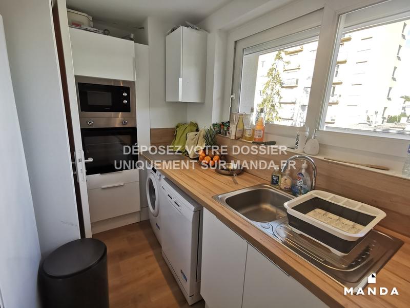 Chambre - 11 m² - 4 pièces