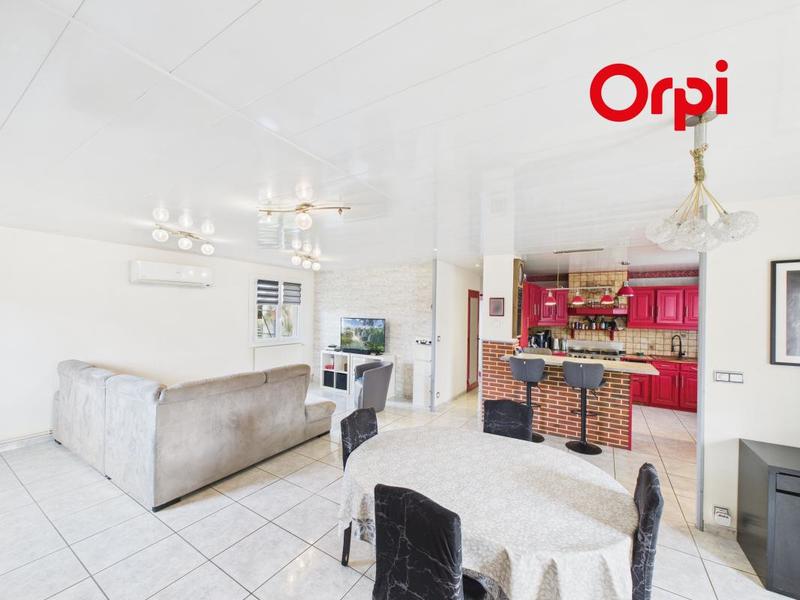 Maison - 105 m² - 5 pièces