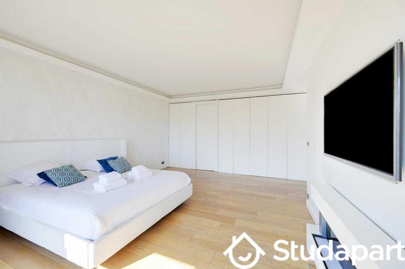 Appartement - 180 m² - 3 pièces