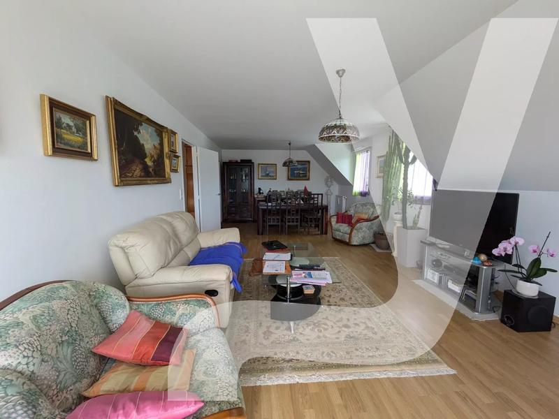 Appartement - 112 m² - 5 pièces