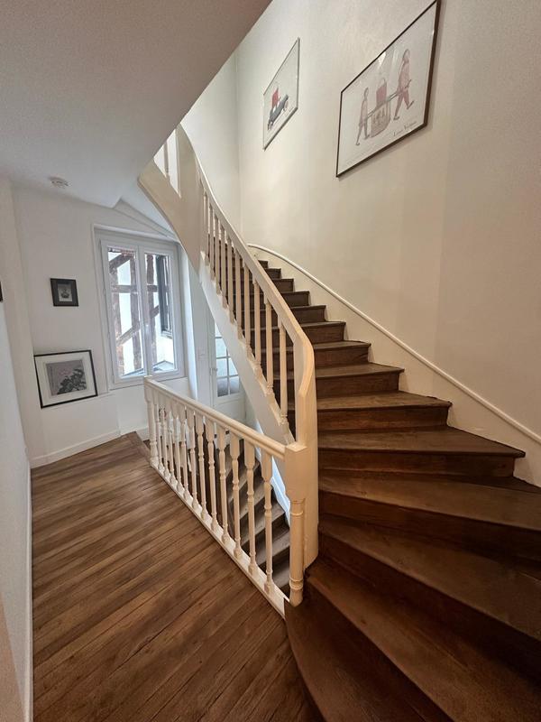 Maison de ville - 213 m² - 8 pièces