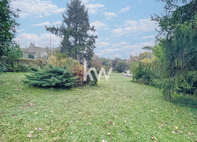 Maison - 274 m² - 10 pièces