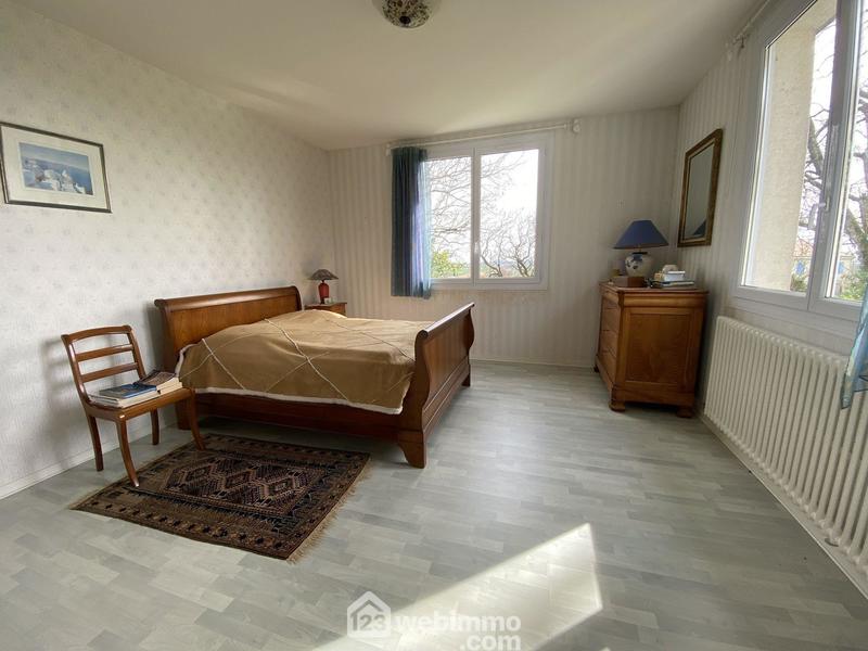 Maison - 350 m² - 14 pièces