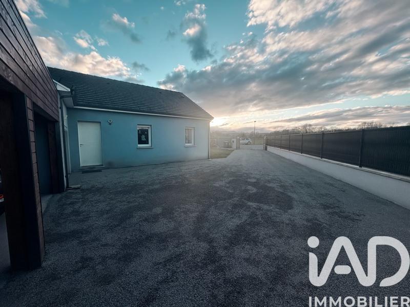 Maison - 105 m² - 5 pièces