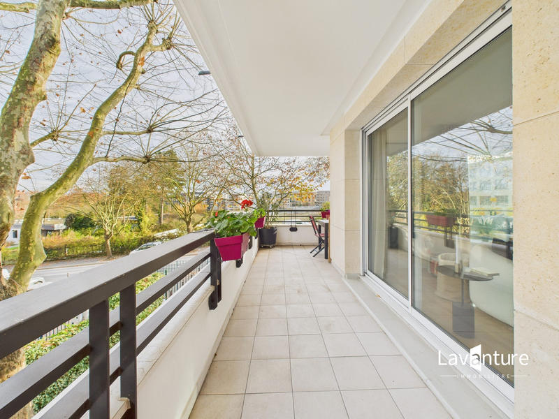 Appartement - 83 m² - 3 pièces