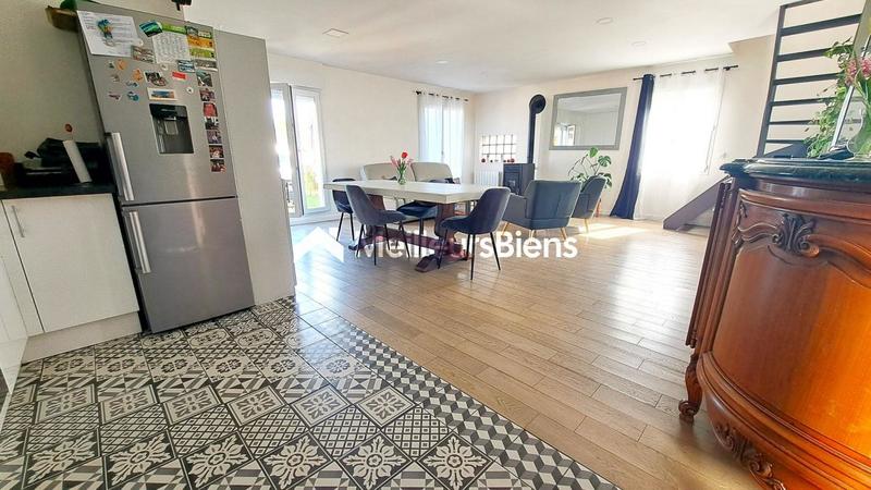 Maison - 106 m² - 6 pièces