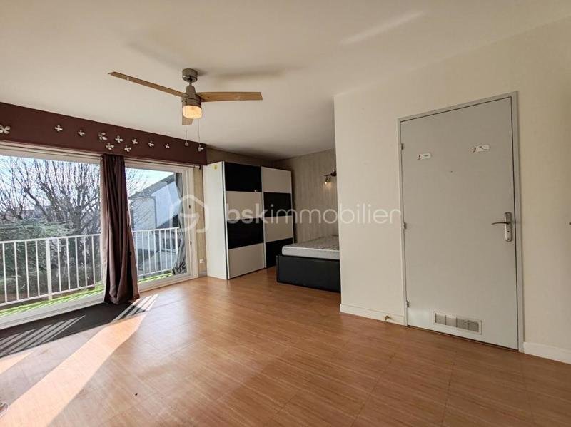 Appartement - 65 m² - 2 pièces