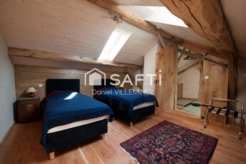 Maison - 314 m² - 14 pièces