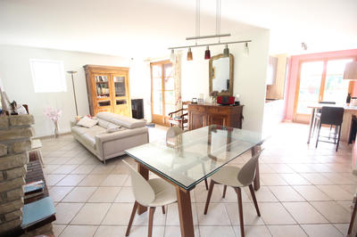 Maison - 141 m² - 6 pièces