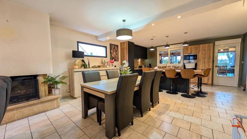 Pavillon - 157 m² - 6 pièces