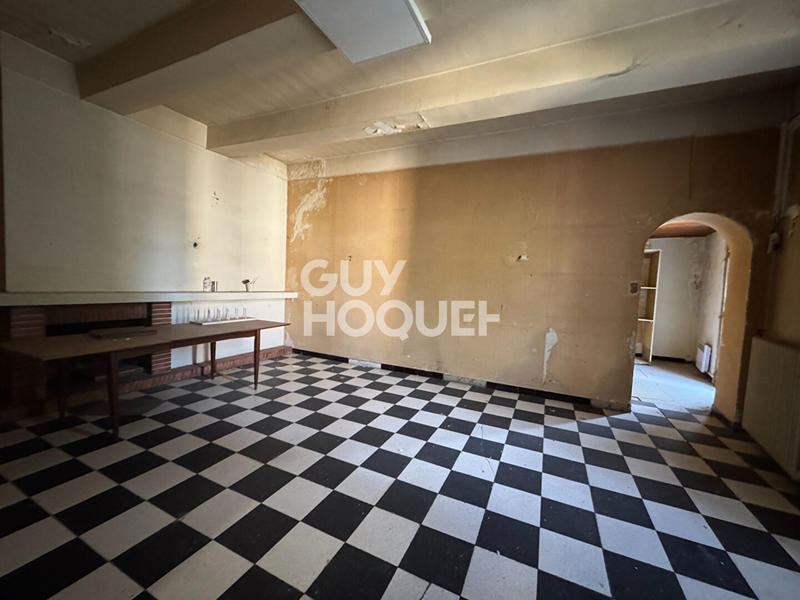 Maison - 250 m² - 7 pièces