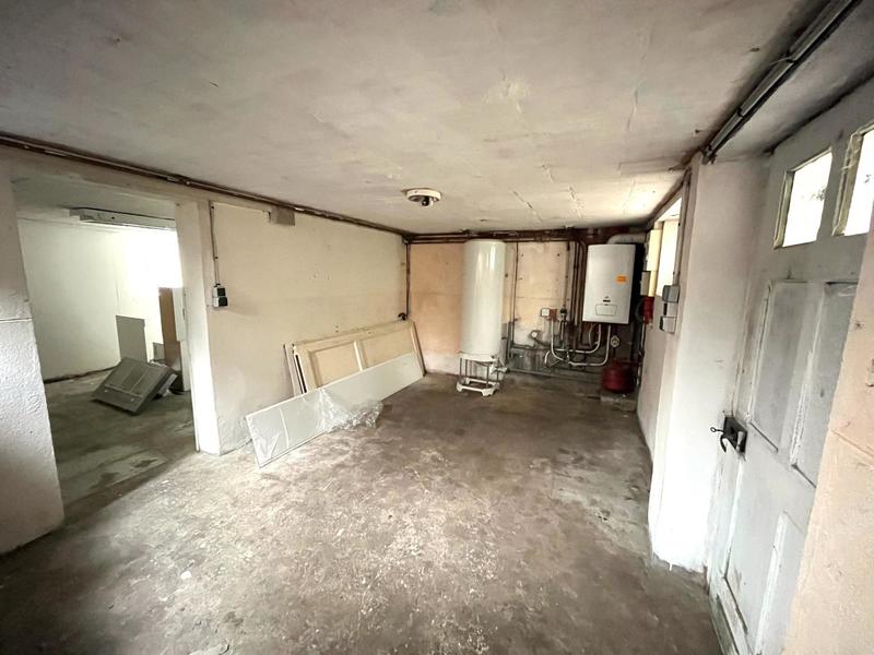 Maison - 205 m² - 10 pièces