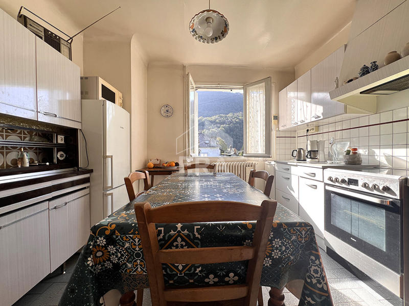 Maison - 158 m² - 8 pièces