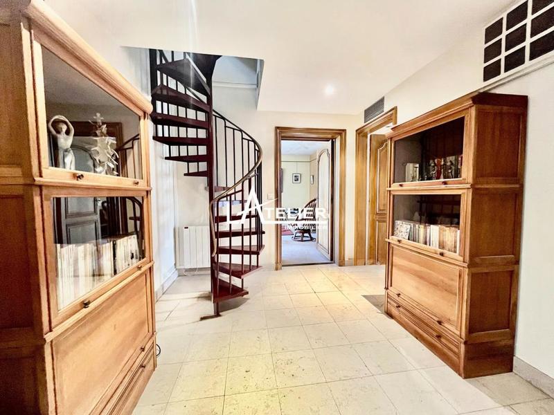 Appartement - 131 m² - 5 pièces