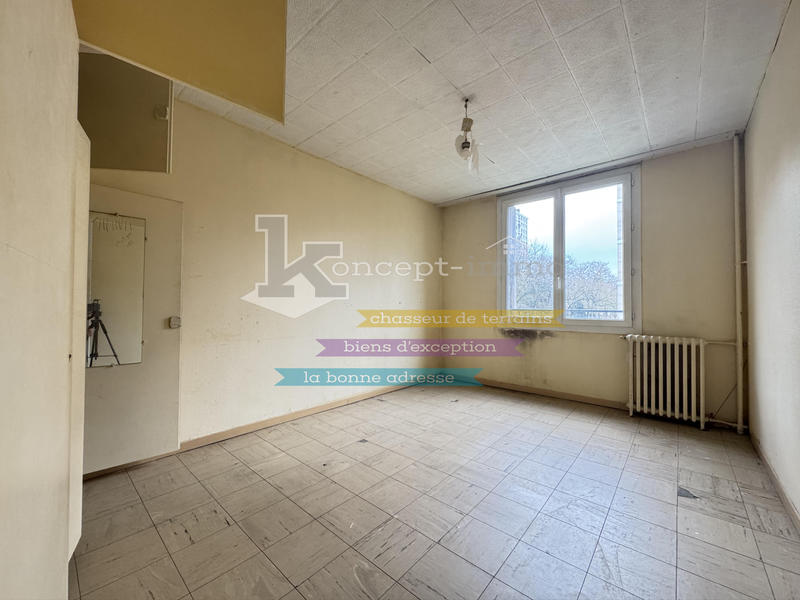 Appartement - 64 m² - 4 pièces