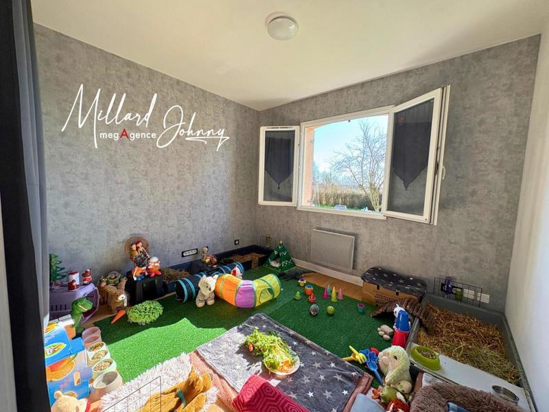 Maison - 96 m² - 5 pièces