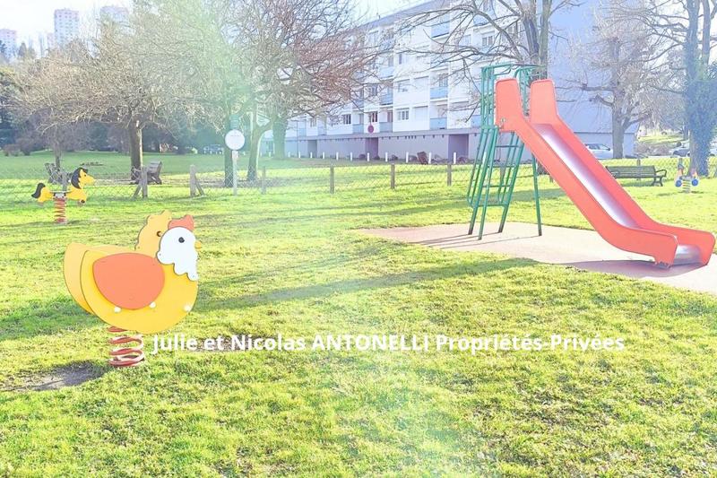 Appartement - 79 m² - 4 pièces