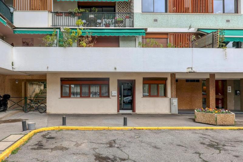 Appartement - 92 m² - 4 pièces