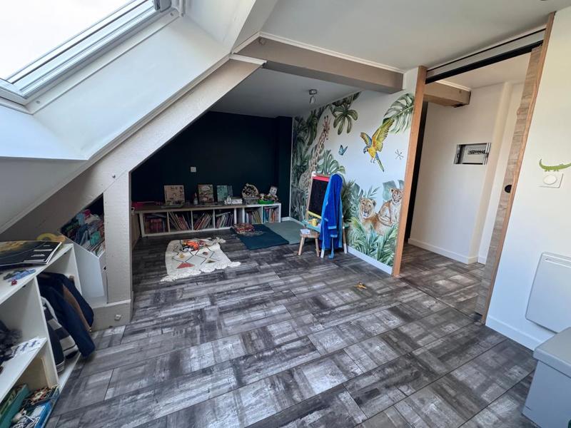 Maison - 171 m² - 6 pièces