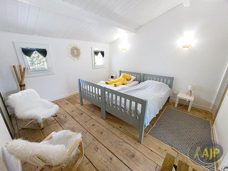 Maison - 174 m² - 7 pièces