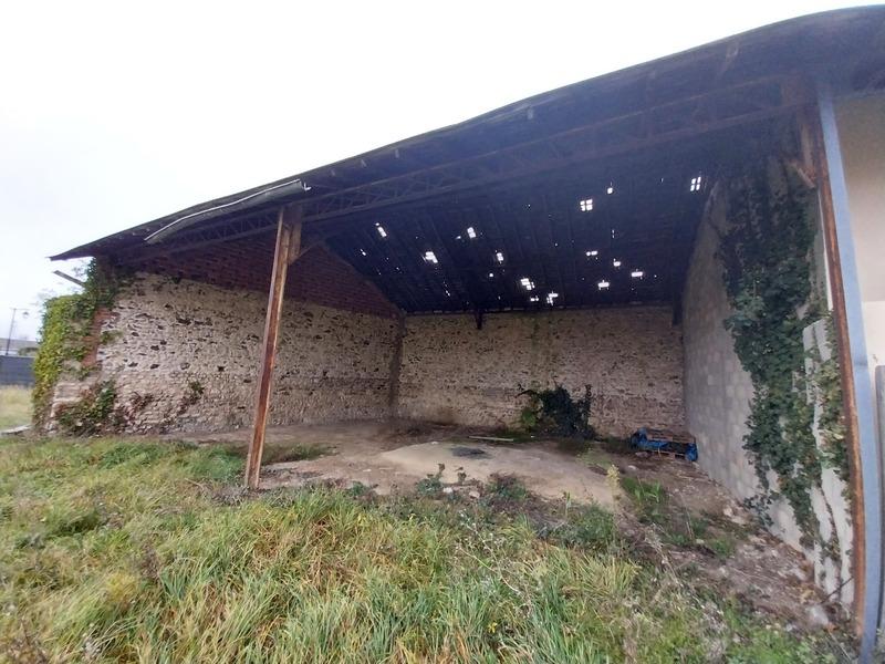 Terrain constructible - 897 m²