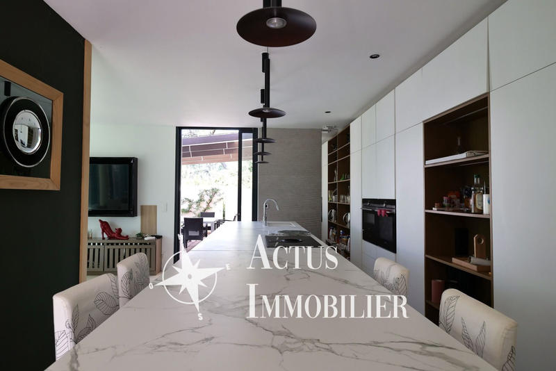 Maison - 122 m² - 5 pièces