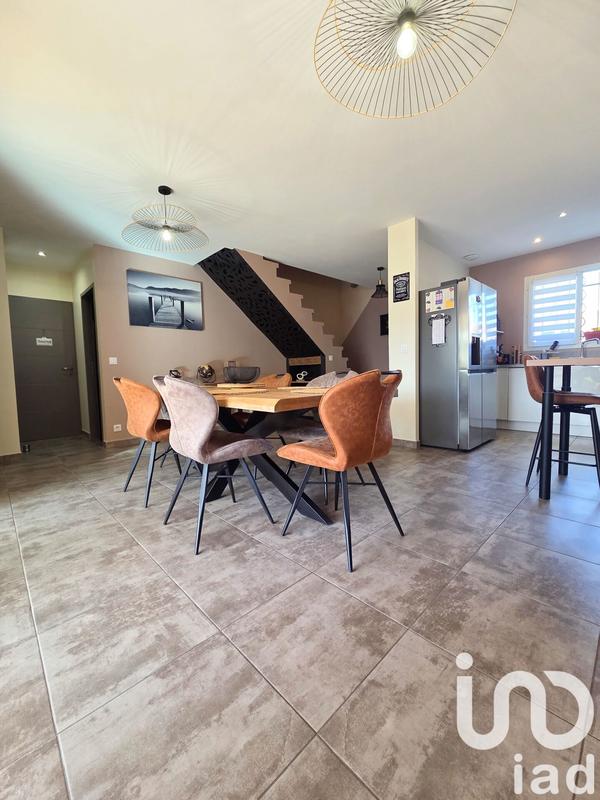 Maison - 96 m² - 4 pièces