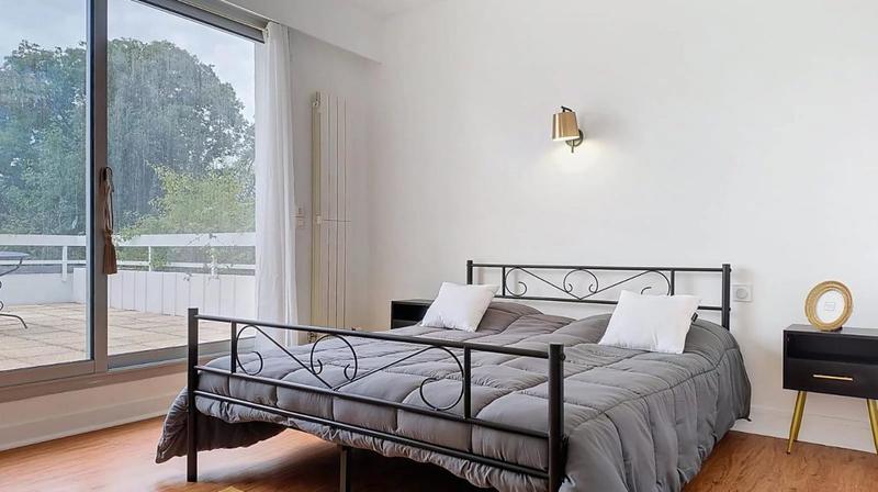 Propriété - 350 m² - 12 pièces