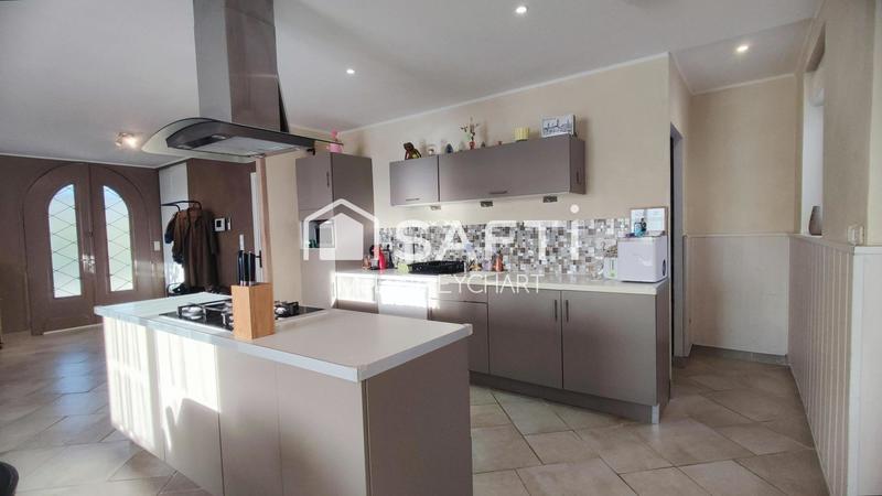 Maison - 195 m² - 7 pièces