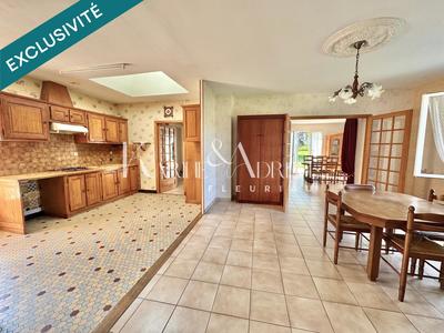 Maison - 135 m² - 6 pièces