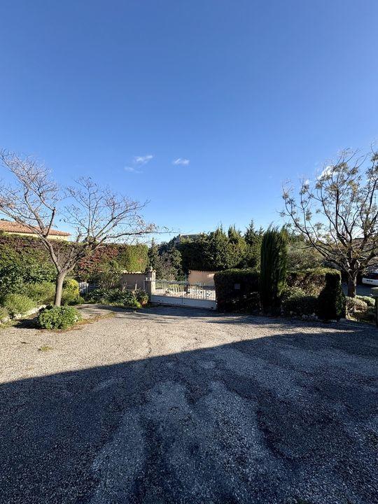 Villa - 185 m² - 5 pièces