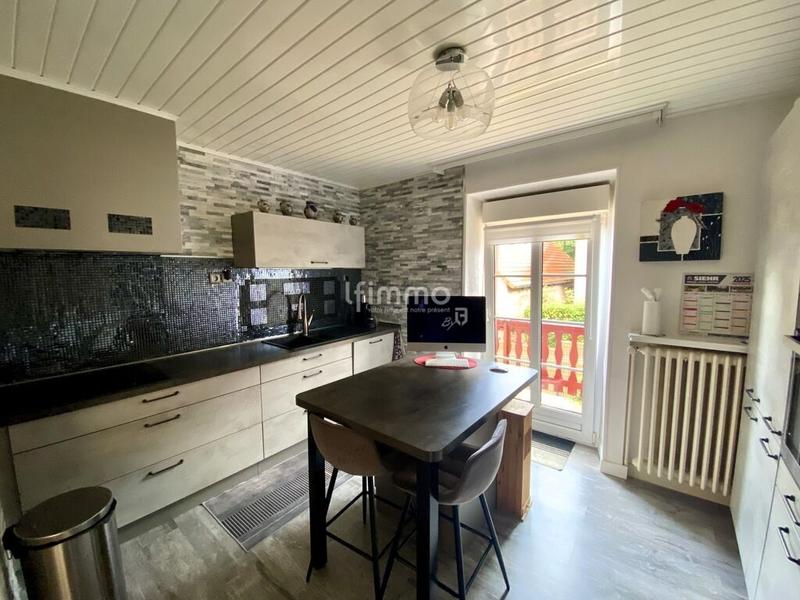 Maison - 161 m² - 7 pièces