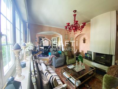 Villa - 180 m² - 6 pièces