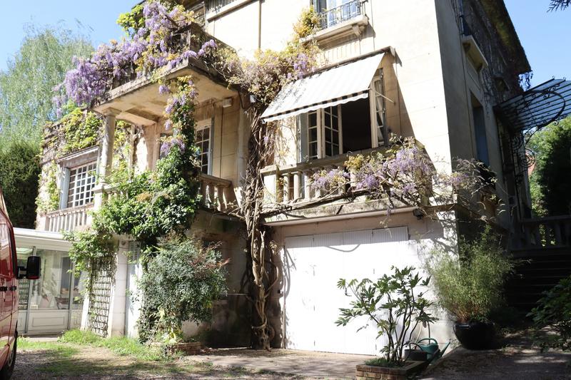 Maison ancienne - 238 m² - 8 pièces